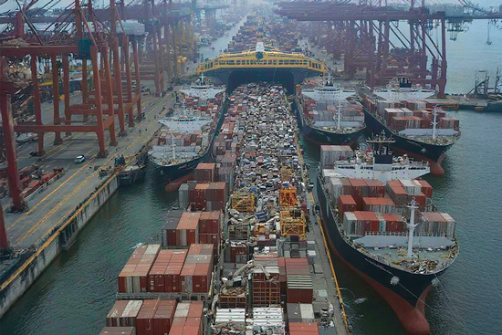 Los costos de navegar. Tarifas de transporte naviero aumentan hasta un 46% en una semana