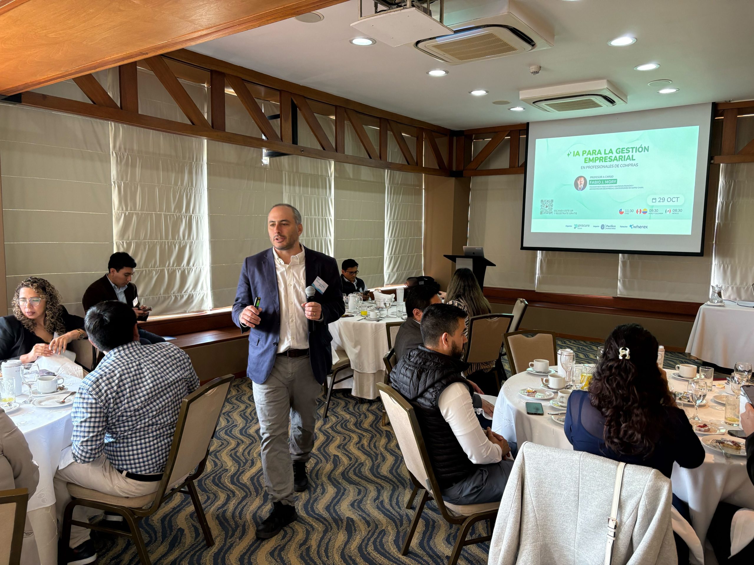 Procure Latam organizó un nuevo desayuno exitoso para hablar de IA en Lima, Perú