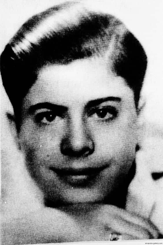 El joven Alphone Capone.